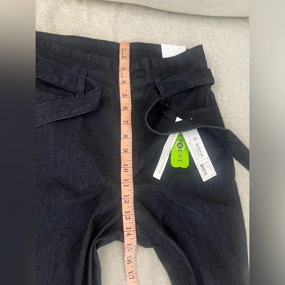 D. Jeans High Waist Flare | Size 6 | Dark Blue | NWT - Picture 7 of 8